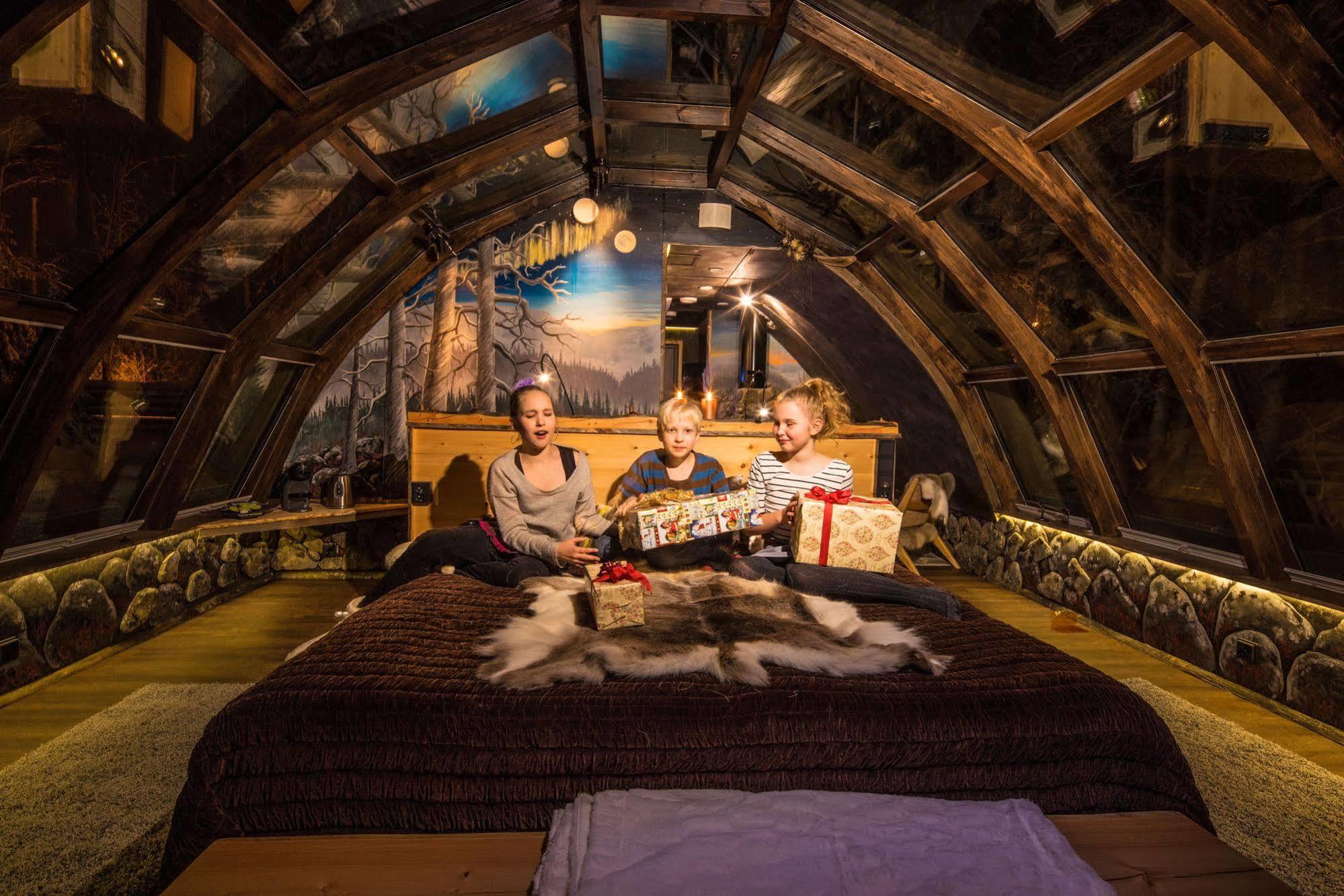 Lapland Northern Lights Hotel Ilveslinna Ranua Dış mekan fotoğraf